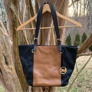 Michael Kors Large Pebble Leather Color Block Shoulder Bag in Black/Tan